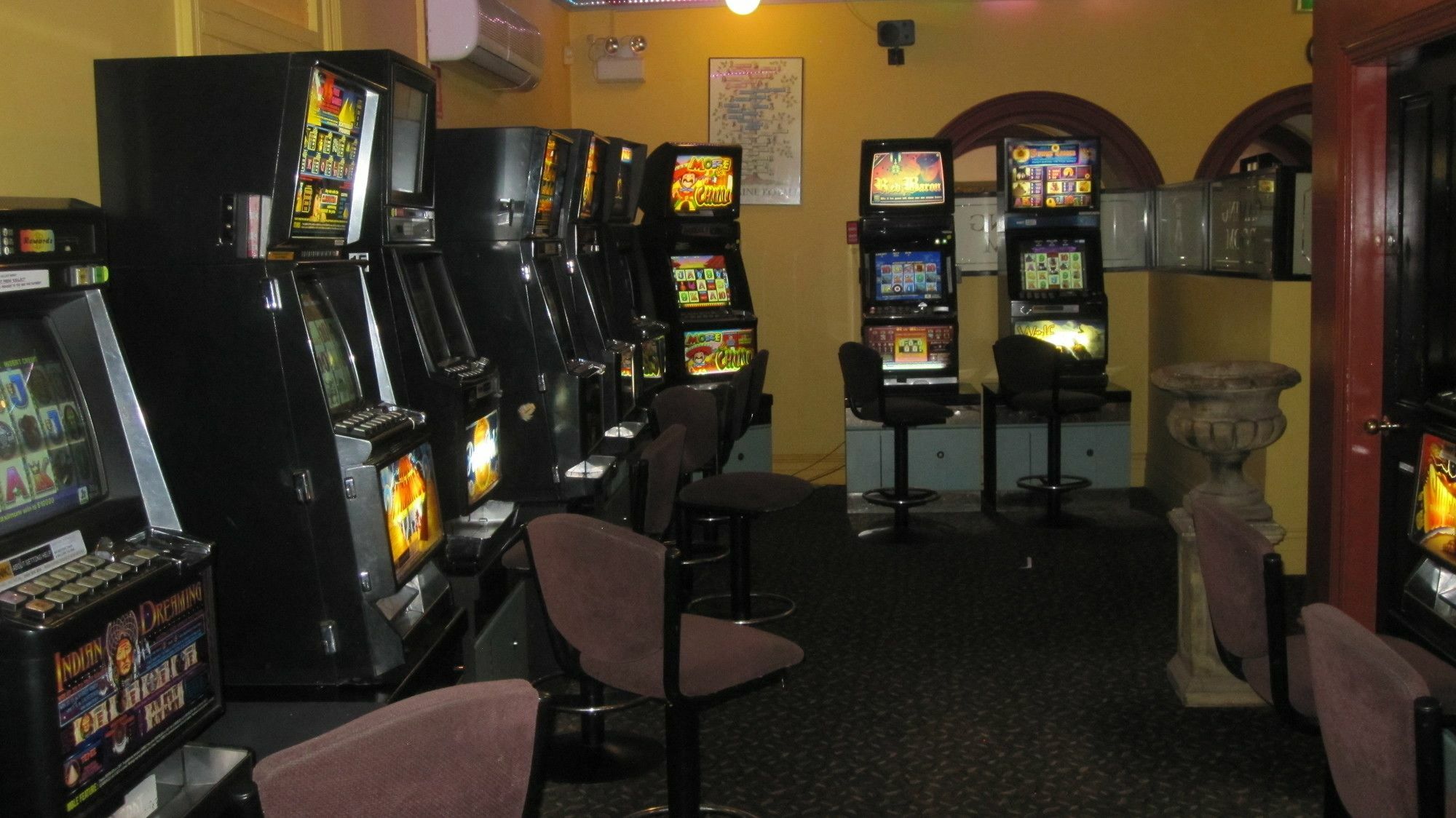 Alexandra Hotel ルーラ エクステリア 写真
